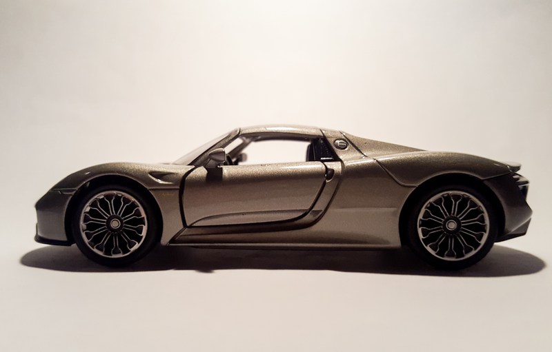 Illustration for article titled The Stuttgart Spyder Supershow